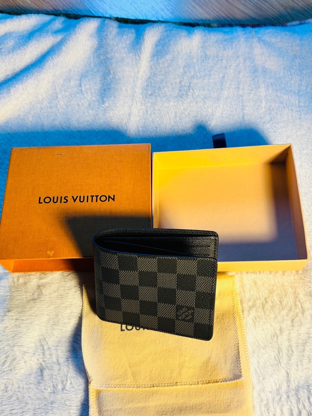 Louis Vuitton (Nvr used) Slender Wallet Damier Graphite N63261 w/ Box & Dust Bag